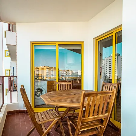 Beguest Clube Da Rocha *